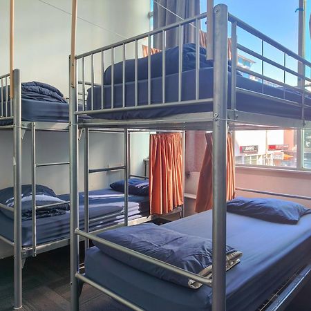 Metro Adventurer Backpackers Hostel โอ๊คแลนด์ ภายนอก รูปภาพ