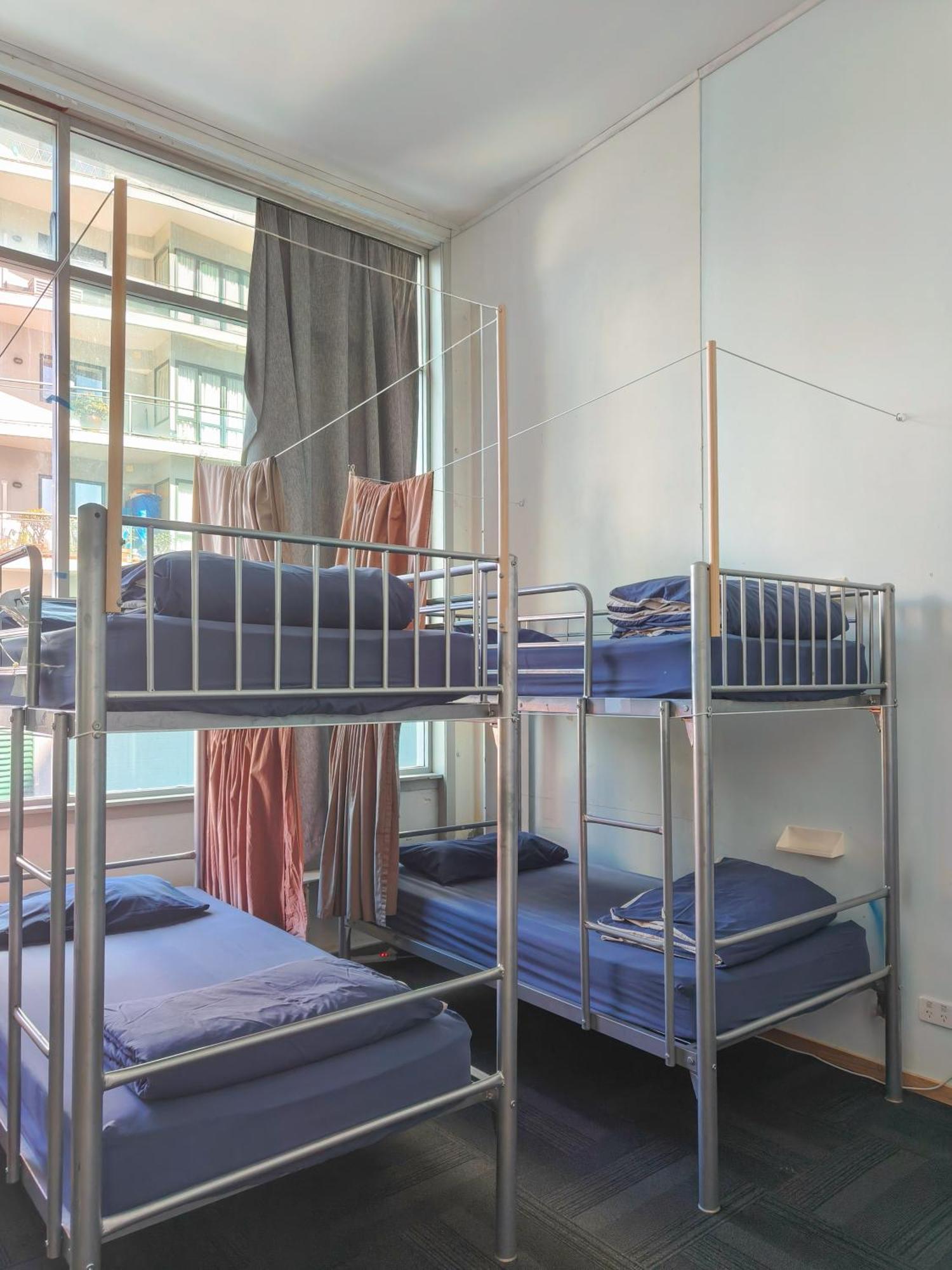Metro Adventurer Backpackers Hostel โอ๊คแลนด์ ภายนอก รูปภาพ