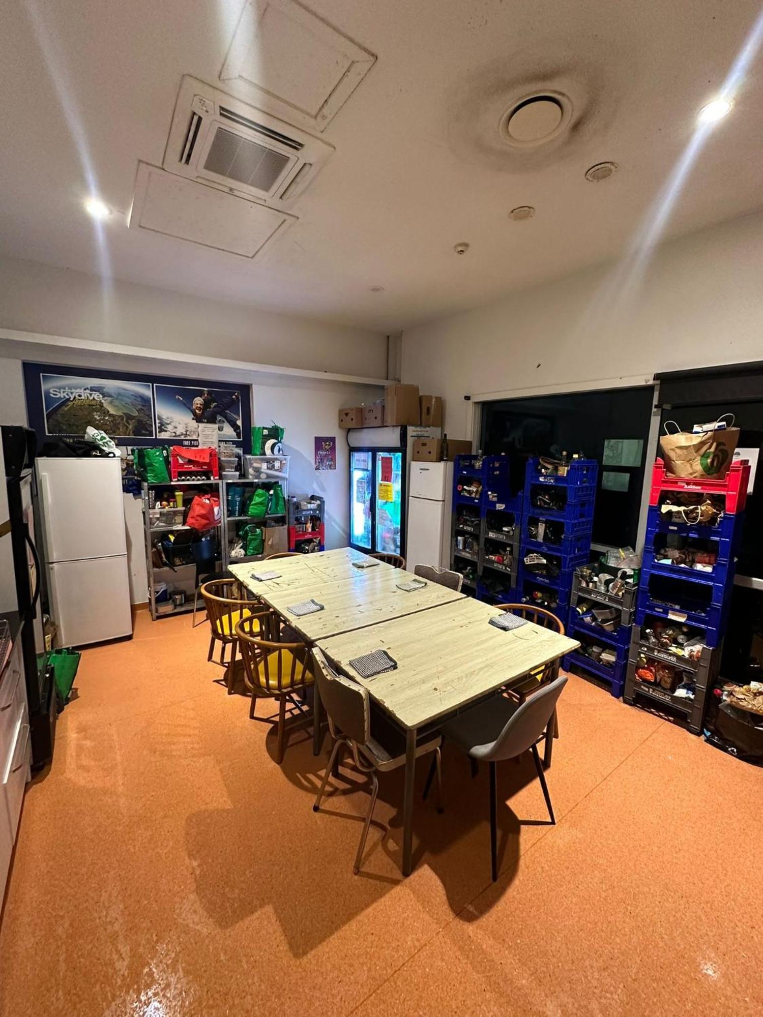 Metro Adventurer Backpackers Hostel โอ๊คแลนด์ ภายนอก รูปภาพ